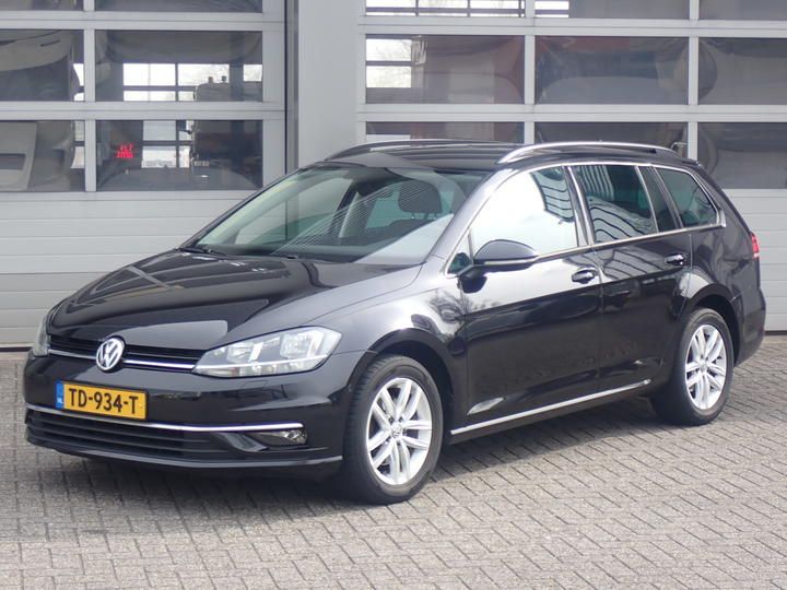 VOLKSWAGEN GOLF 2017 wvwzzzauzhp762193