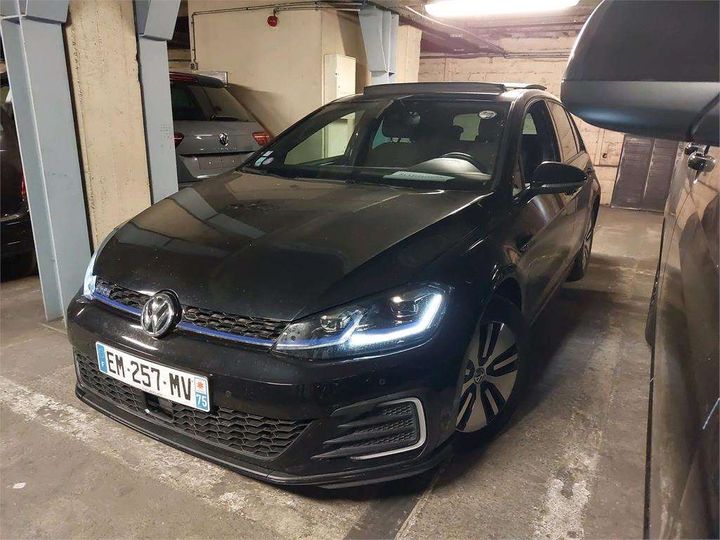 VOLKSWAGEN GOLF 2017 wvwzzzauzhw852079