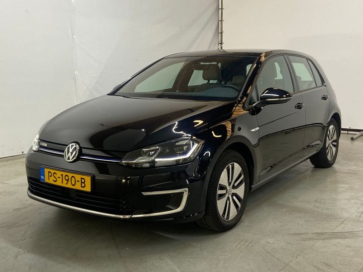 VOLKSWAGEN GOLF 2017 wvwzzzauzj8900082