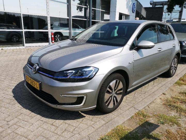 VOLKSWAGEN GOLF 2018 wvwzzzauzj8902042