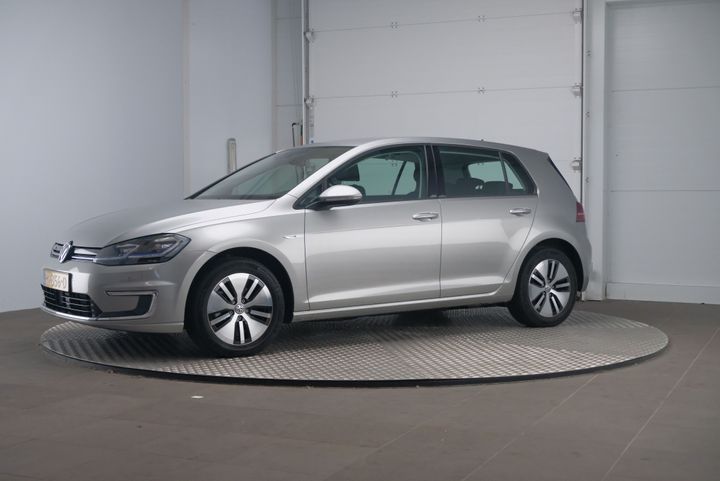 VOLKSWAGEN GOLF 2018 wvwzzzauzj8902747