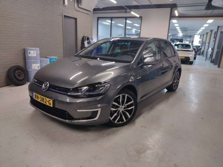 VOLKSWAGEN GOLF 2018 wvwzzzauzj8903633