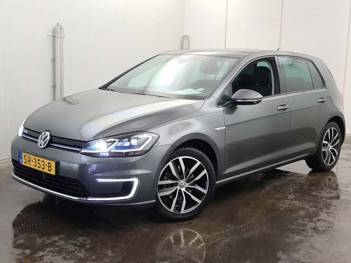 VOLKSWAGEN GOLF 2018 wvwzzzauzj8907751