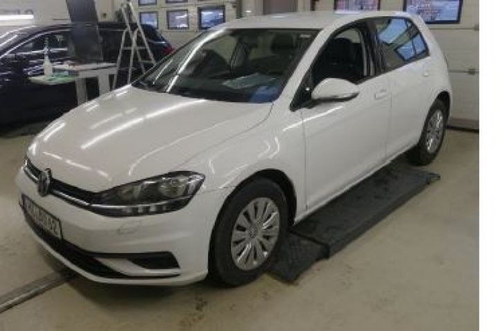 VOLKSWAGEN GOLF 2017 wvwzzzauzjp005088