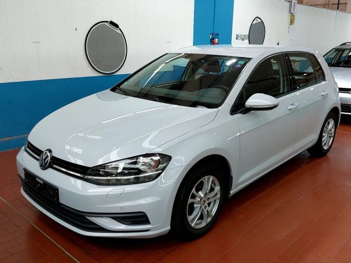 VOLKSWAGEN GOLF 2017 wvwzzzauzjp009543