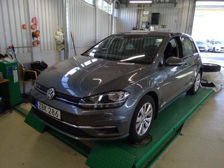 VOLKSWAGEN GOLF 2018 wvwzzzauzjp077617