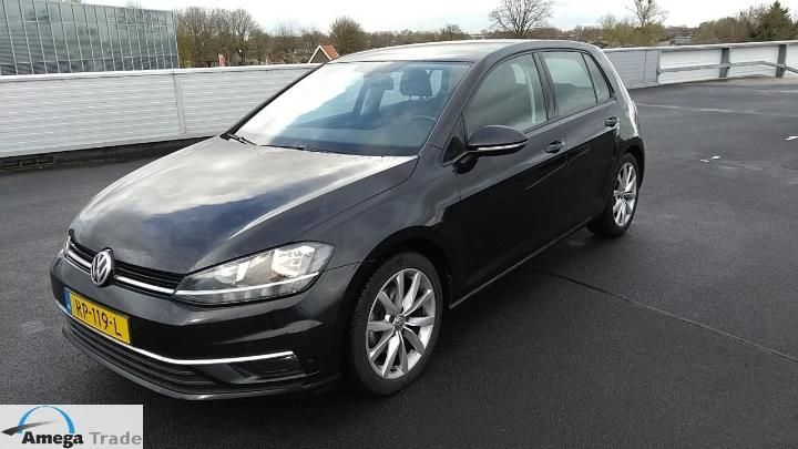 VOLKSWAGEN GOLF 2018 wvwzzzauzjp083338