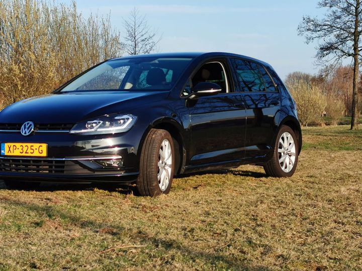 VOLKSWAGEN GOLF 2018 wvwzzzauzjp122907