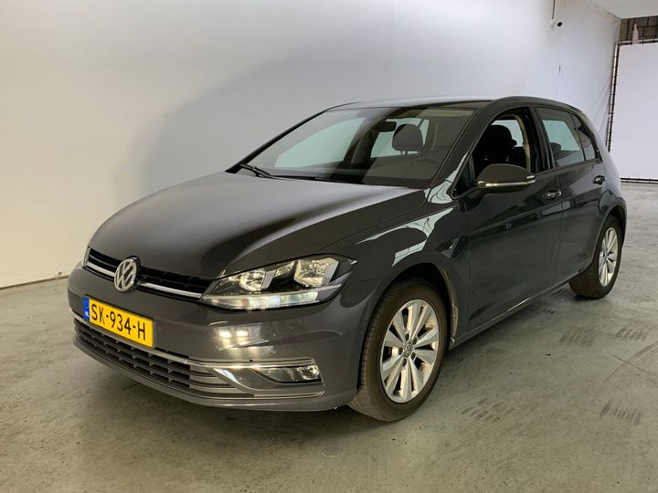 VOLKSWAGEN GOLF 2018 wvwzzzauzjp125407