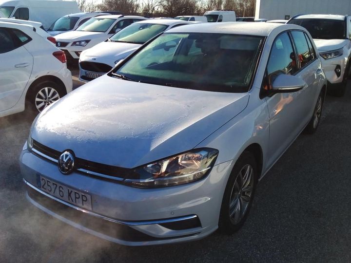 VOLKSWAGEN GOLF 2018 wvwzzzauzjp132168