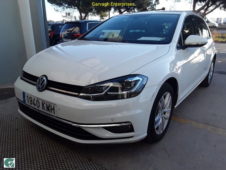 VOLKSWAGEN GOLF 2018 wvwzzzauzjp141220