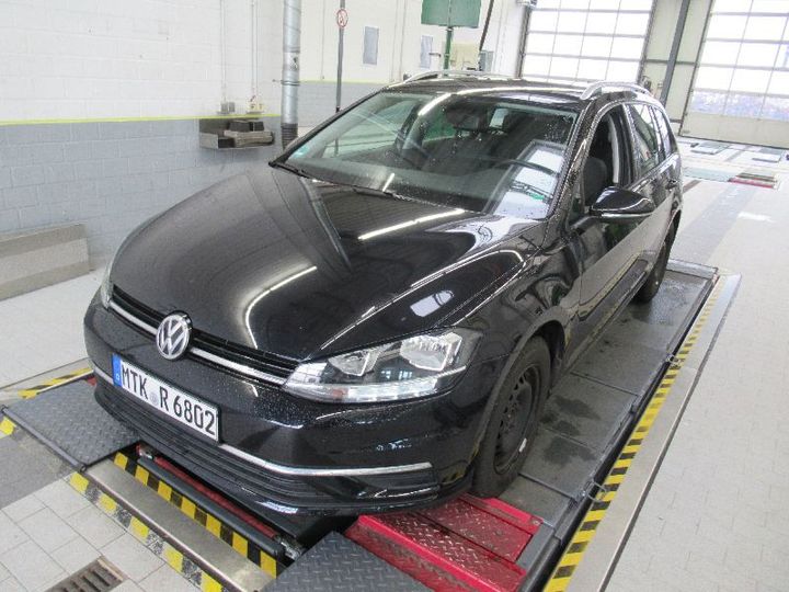 VOLKSWAGEN GOLF 2018 wvwzzzauzjp574201