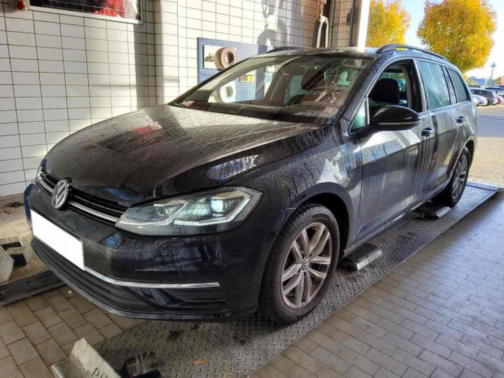 VOLKSWAGEN GOLF 2018 wvwzzzauzjp587073