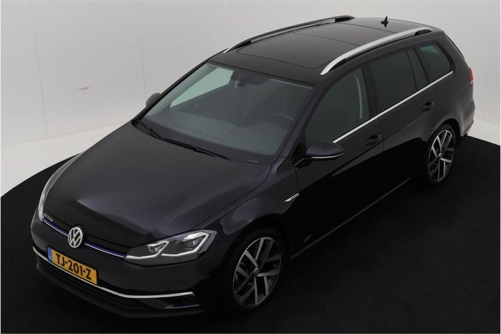 VOLKSWAGEN GOLF 2018 wvwzzzauzjp619966