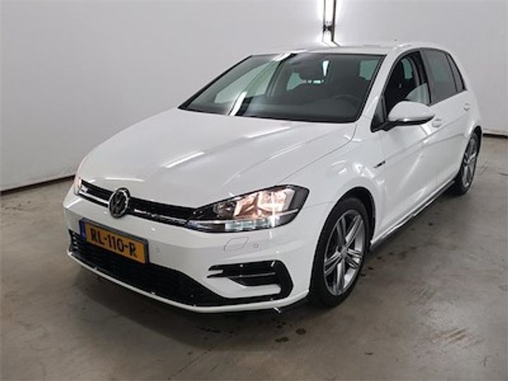 VOLKSWAGEN GOLF 2018 wvwzzzauzjw136533