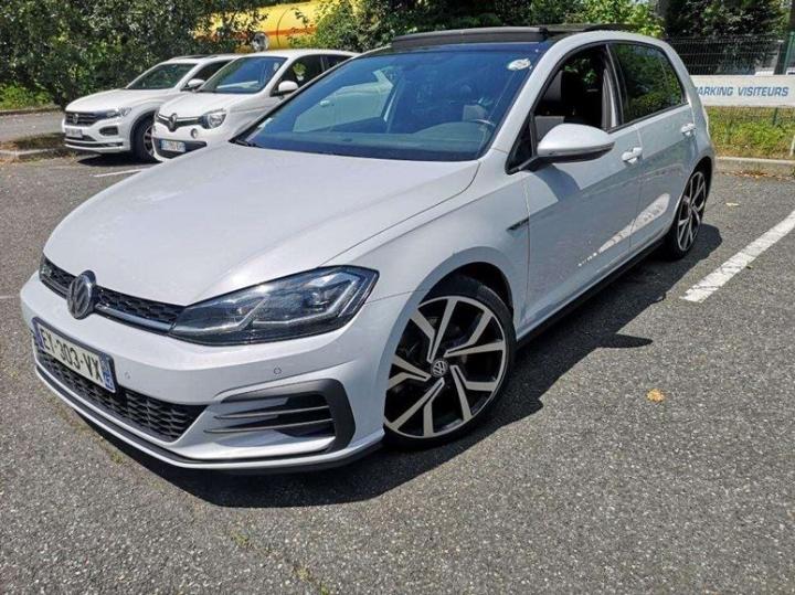 VOLKSWAGEN GOLF 2018 wvwzzzauzjw142154