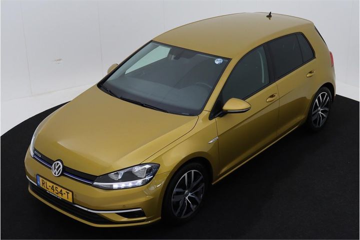 VOLKSWAGEN GOLF 2018 wvwzzzauzjw142501