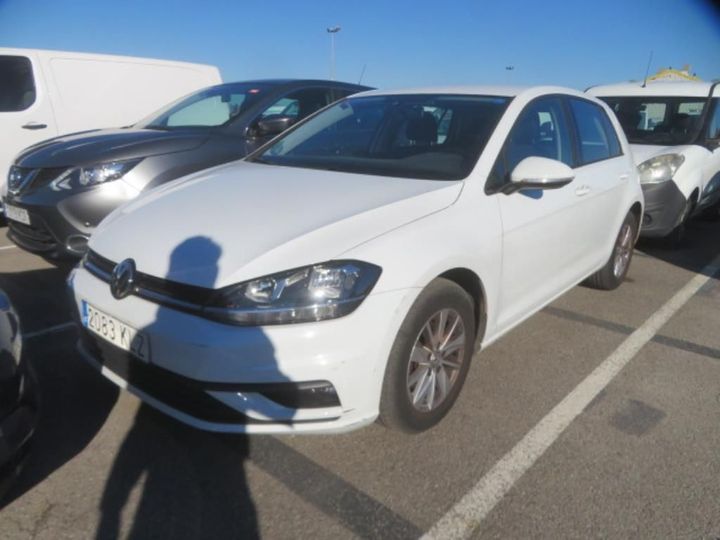 VOLKSWAGEN GOLF 2018 wvwzzzauzjw143080