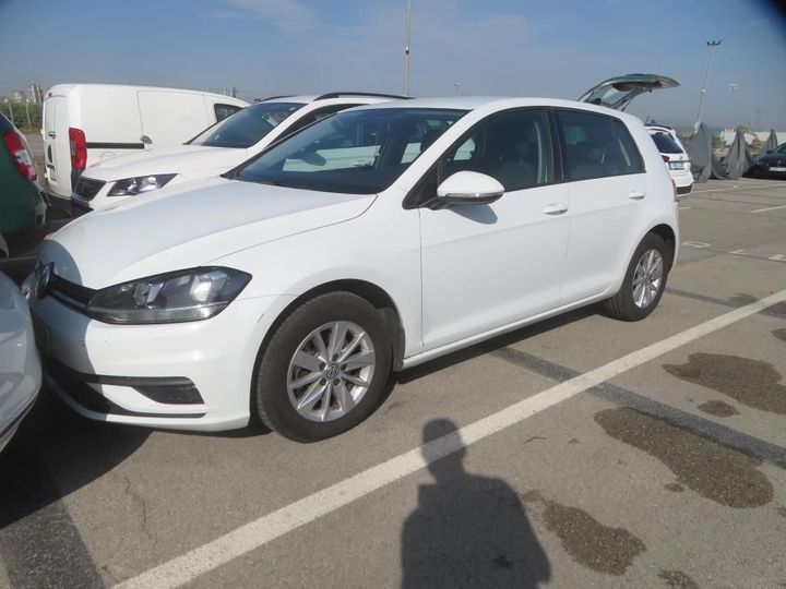 VOLKSWAGEN GOLF 2018 wvwzzzauzjw145131