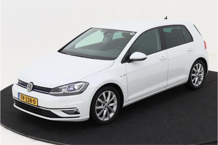 VOLKSWAGEN GOLF 2018 wvwzzzauzjw149263