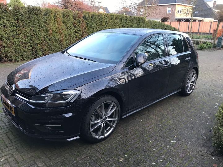 VOLKSWAGEN GOLF 2018 wvwzzzauzjw265103