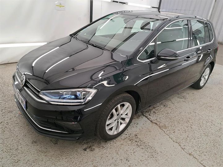 VOLKSWAGEN GOLF 2018 wvwzzzauzjw663433