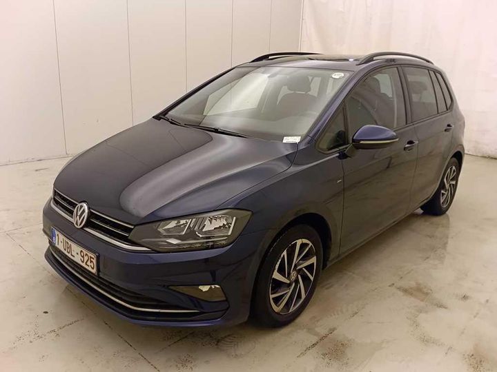 VOLKSWAGEN GOLF 2018 wvwzzzauzjw667095