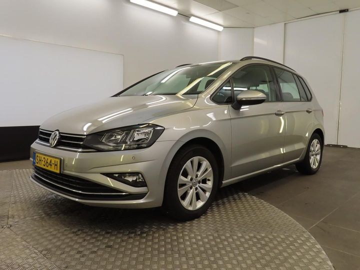 VOLKSWAGEN GOLF 2018 wvwzzzauzjw668485