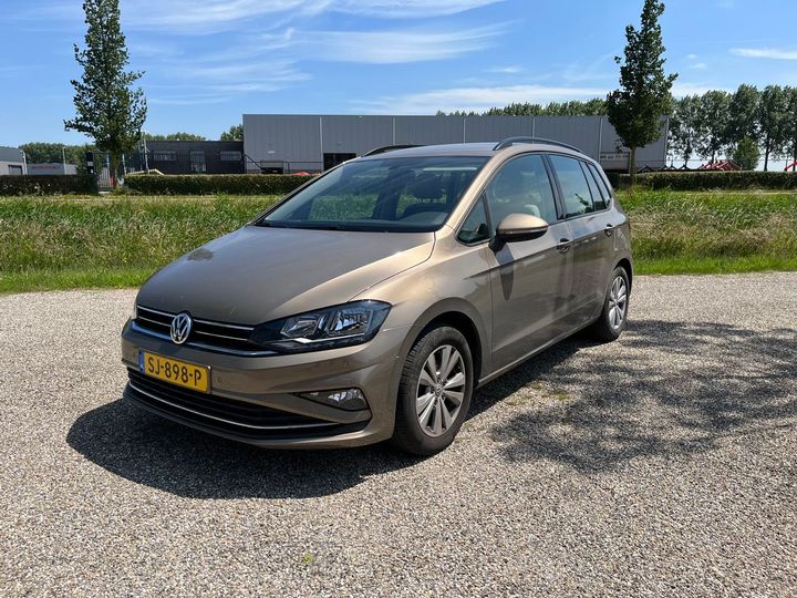 VOLKSWAGEN GOLF 2018 wvwzzzauzjw671131