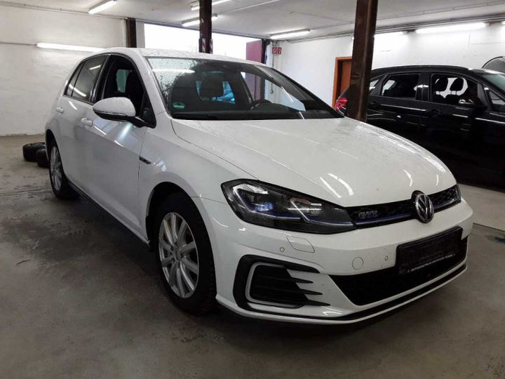 VOLKSWAGEN GOLF 2017 wvwzzzauzjw802900