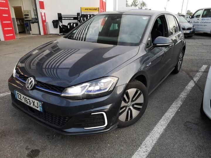 VOLKSWAGEN GOLF 2018 wvwzzzauzjw810026