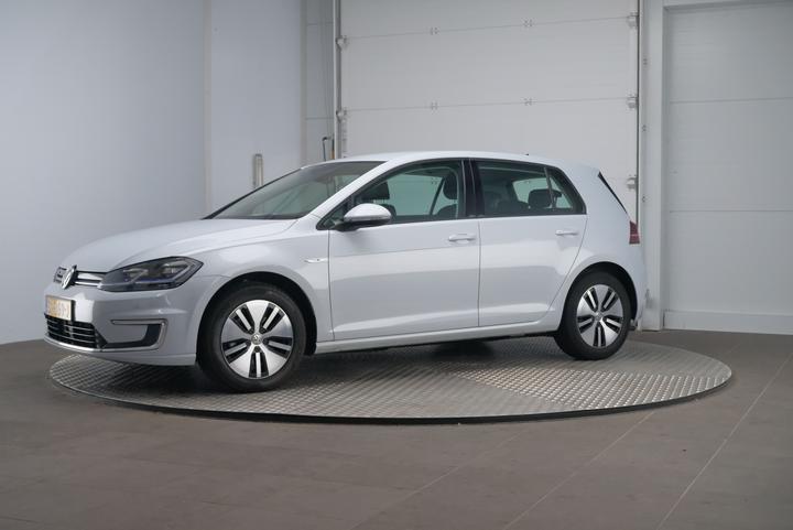 VOLKSWAGEN GOLF 2018 wvwzzzauzjw904052