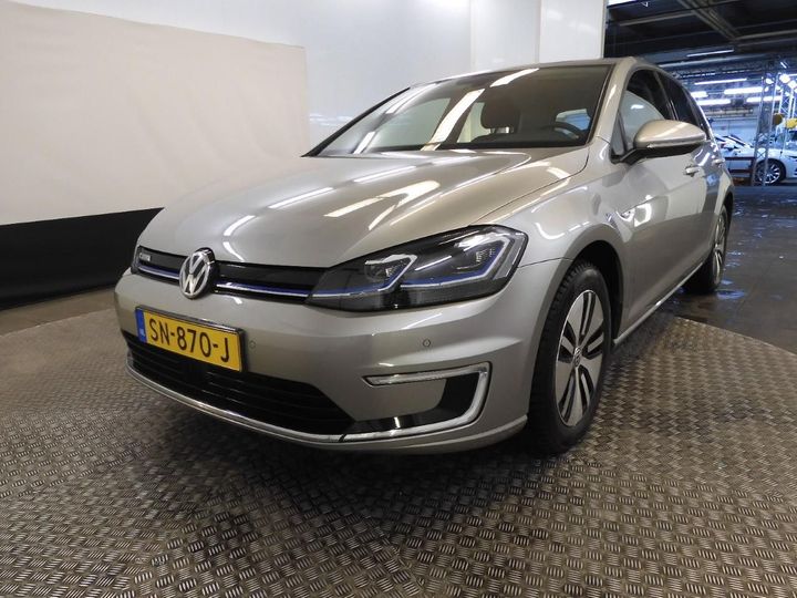 VOLKSWAGEN GOLF 2018 wvwzzzauzjw904253