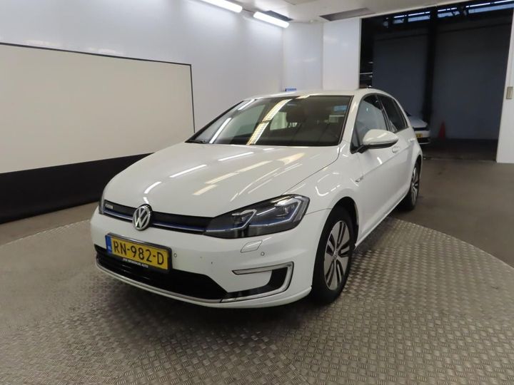 VOLKSWAGEN GOLF 2018 wvwzzzauzjw906630