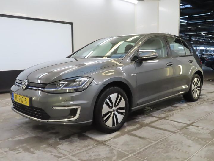 VOLKSWAGEN GOLF 2018 wvwzzzauzjw906910