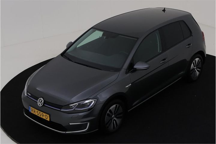 VOLKSWAGEN GOLF 2018 wvwzzzauzjw907376