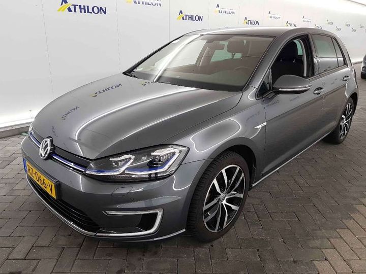 VOLKSWAGEN GOLF 2018 wvwzzzauzjw909980