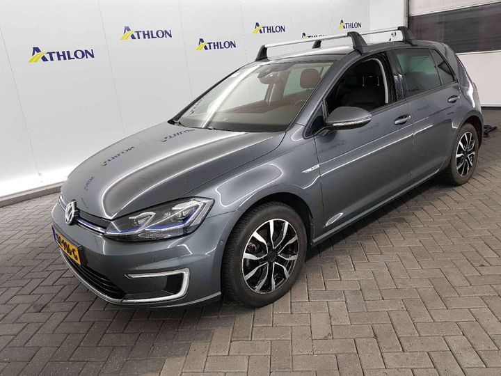 VOLKSWAGEN GOLF 2018 wvwzzzauzjw911743