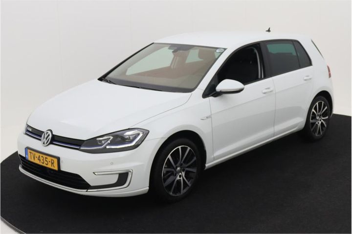 VOLKSWAGEN GOLF 2018 wvwzzzauzk8900643