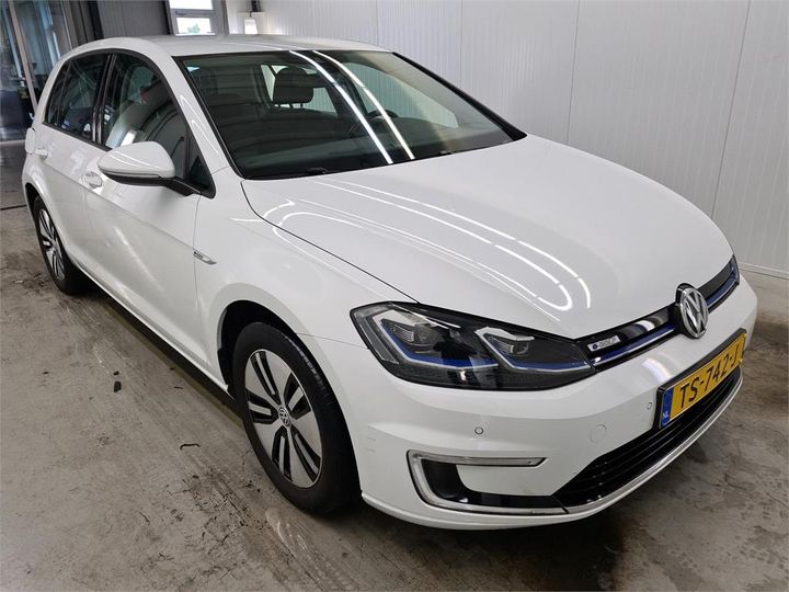 VOLKSWAGEN GOLF 2018 wvwzzzauzk8902389