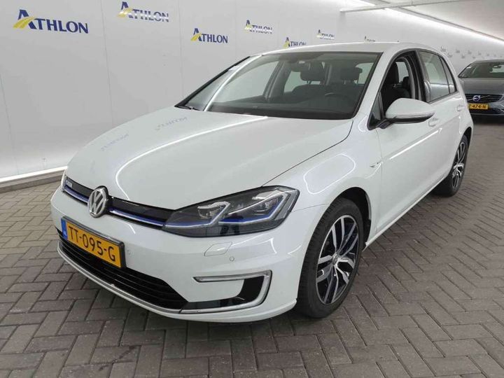 VOLKSWAGEN GOLF 2018 wvwzzzauzk8902751