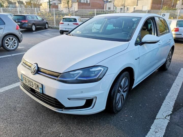 VOLKSWAGEN GOLF 2018 wvwzzzauzk8904123