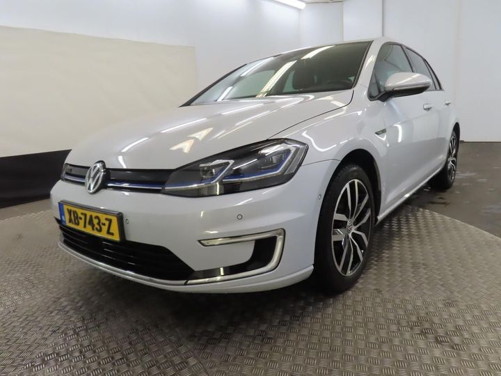 VOLKSWAGEN GOLF 2018 wvwzzzauzk8905058