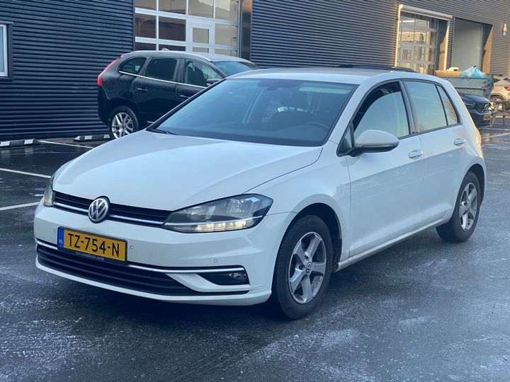 VOLKSWAGEN GOLF 2018 wvwzzzauzkp001392