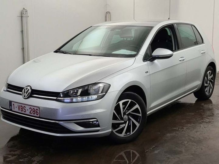 VOLKSWAGEN GOLF 2018 wvwzzzauzkp008831