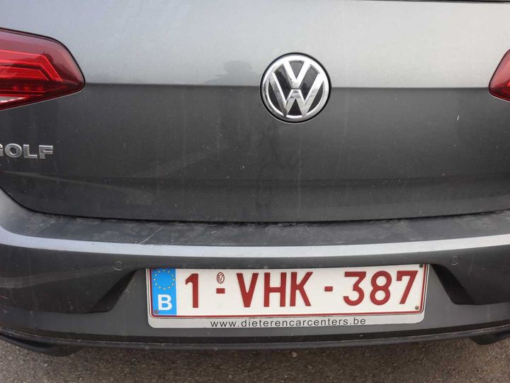 VOLKSWAGEN GOLF 2018 wvwzzzauzkp013982