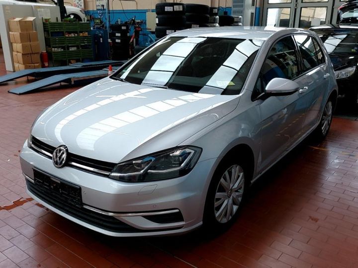 VOLKSWAGEN GOLF 2018 wvwzzzauzkp014101