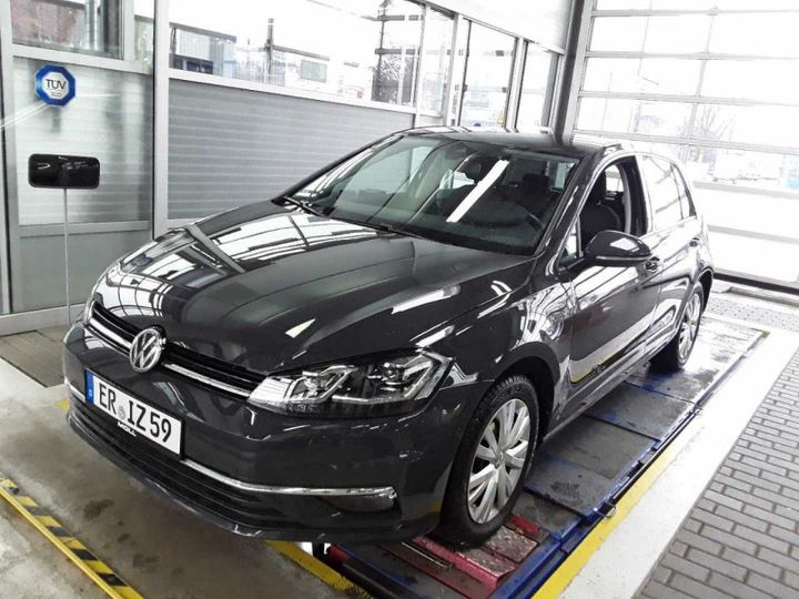 VOLKSWAGEN GOLF 2018 wvwzzzauzkp022908