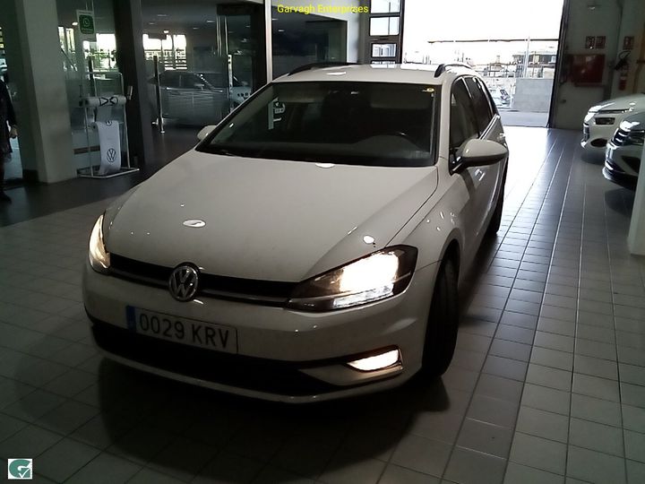 VOLKSWAGEN GOLF 2018 wvwzzzauzkp524827