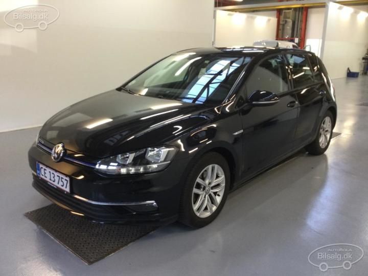 VOLKSWAGEN GOLF 2018 wvwzzzauzkw015481